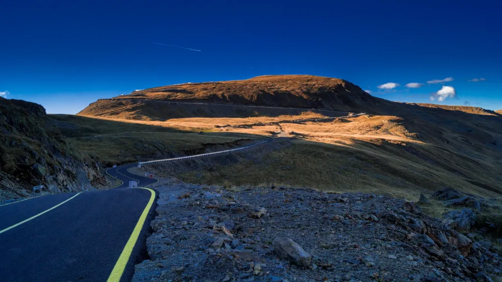 Winding mountain road